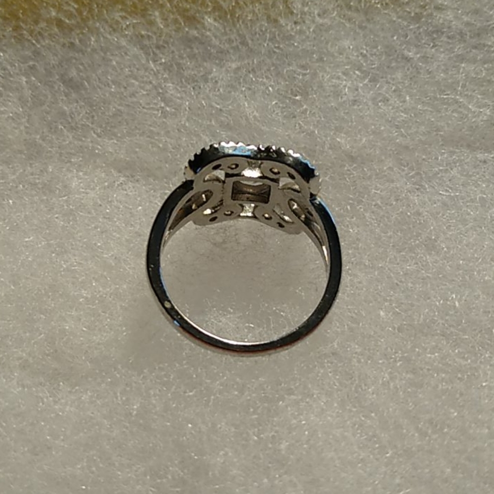 Statement Ring - Picture 4 of 5